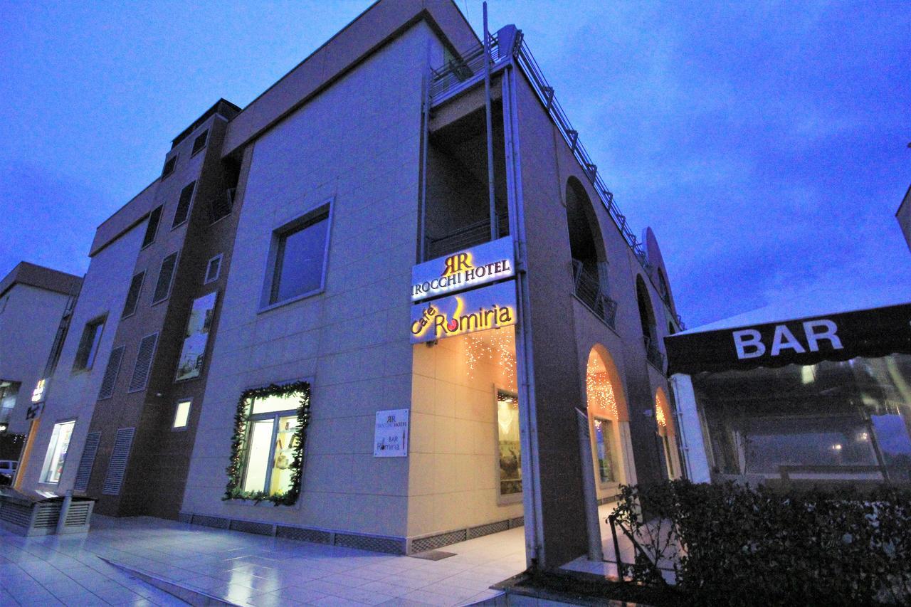 I Rocchi Hotel Tito Esterno foto